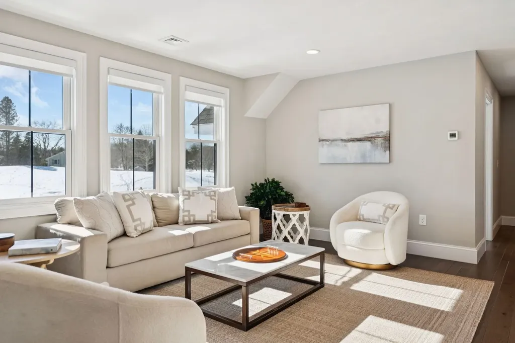 6 Shipwright Way Newington NH 03801