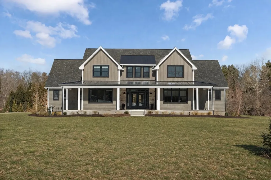 6 Shipwright Way Newington NH 03801