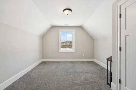 6 Shipwright Way Newington NH 03801