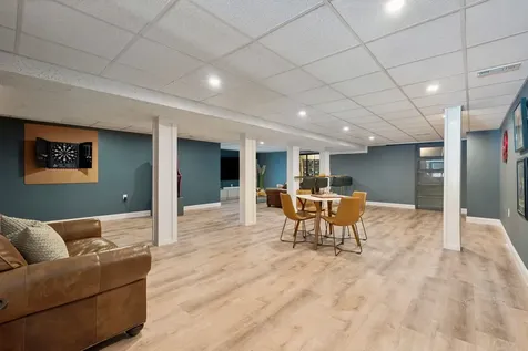 6 Shipwright Way Newington NH 03801