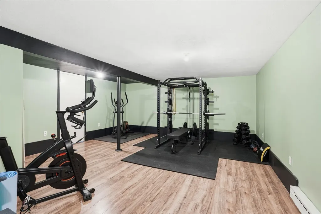 128 Sandstone Circle Londonderry NH 03053