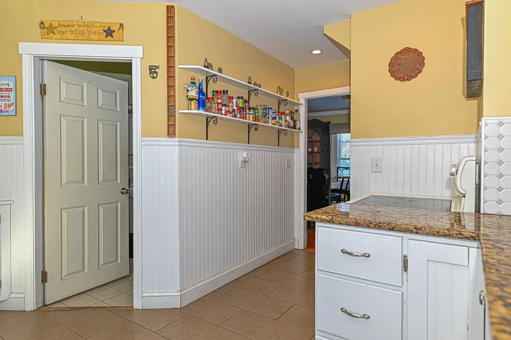 49 Washington Street Rochester NH 03867