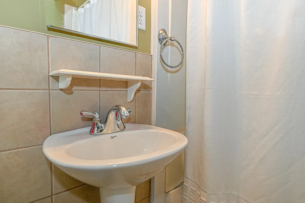 49 Washington Street Rochester NH 03867