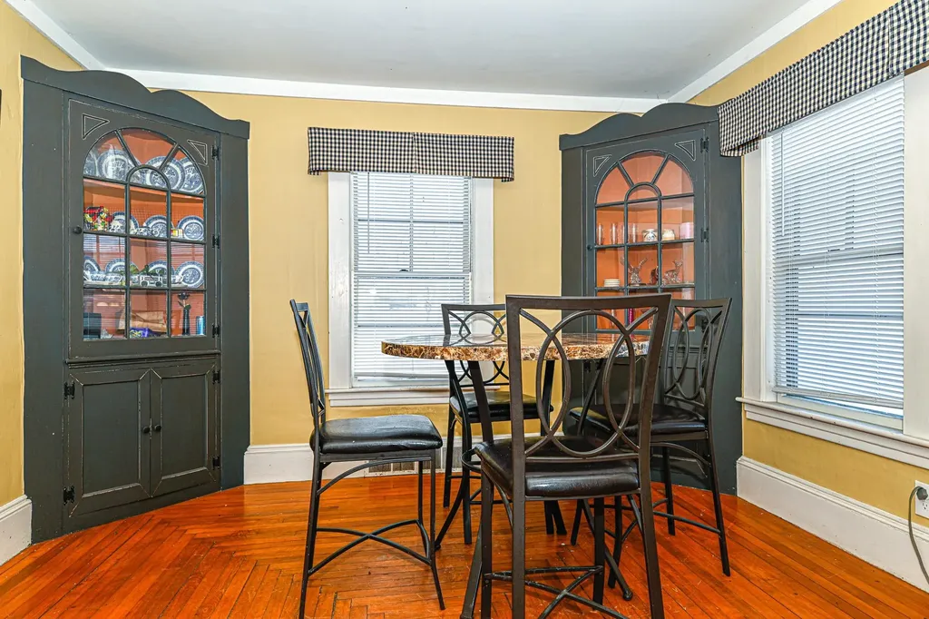 49 Washington Street Rochester NH 03867