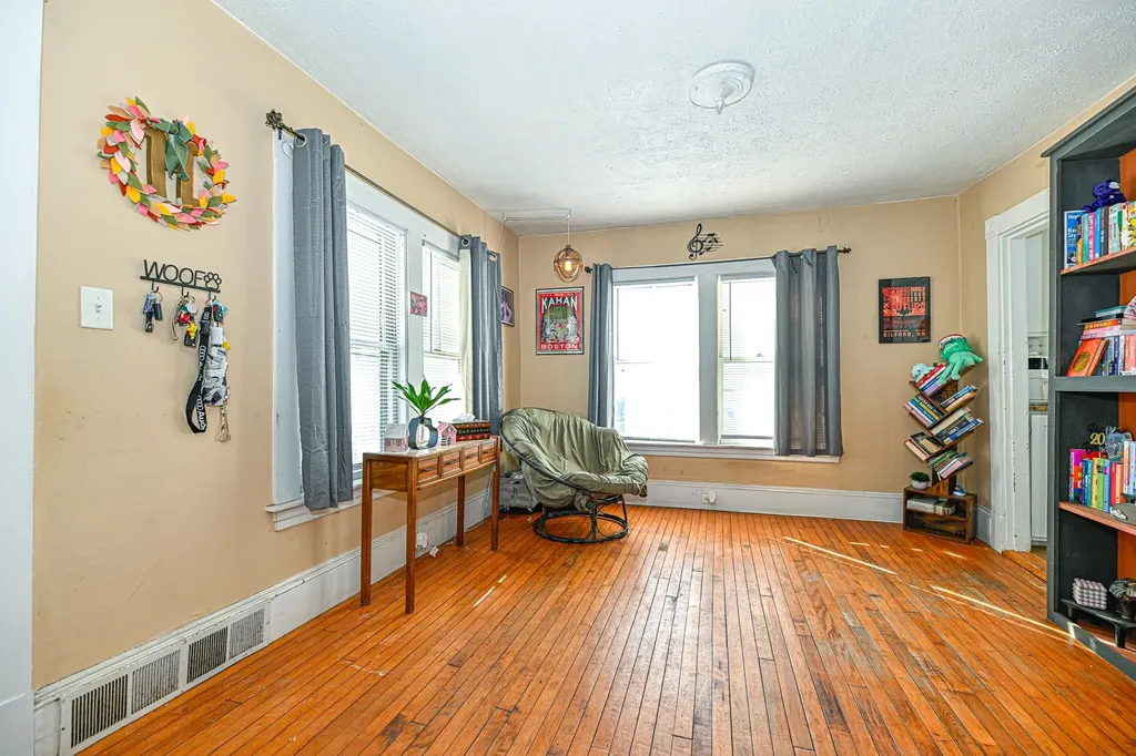 49 Washington Street Rochester NH 03867