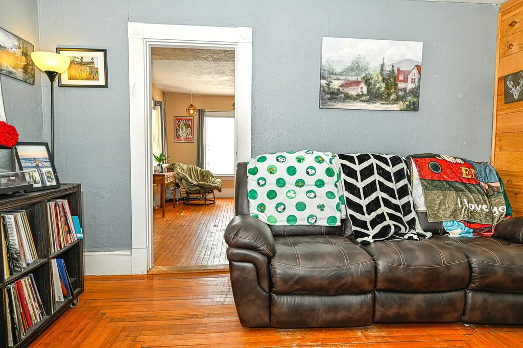 49 Washington Street Rochester NH 03867