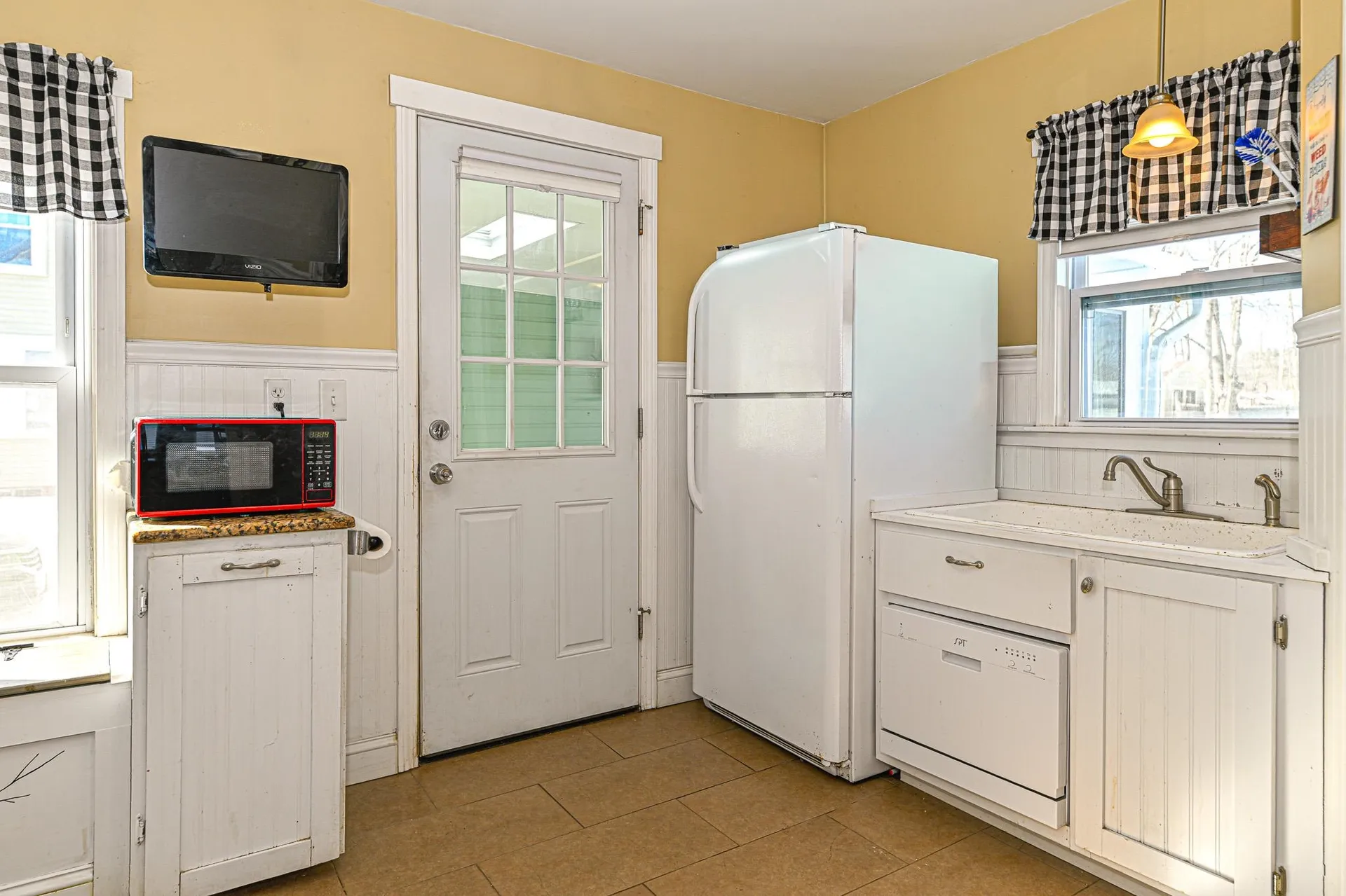 49 Washington Street Rochester NH 03867