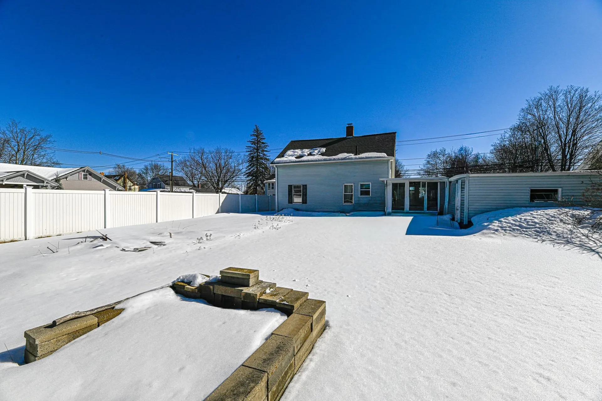 49 Washington Street Rochester NH 03867