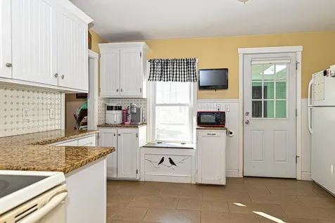 49 Washington Street Rochester NH 03867