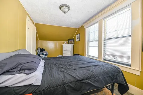 49 Washington Street Rochester NH 03867