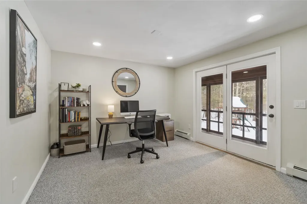 16 Dogtown Road Exeter NH 03833