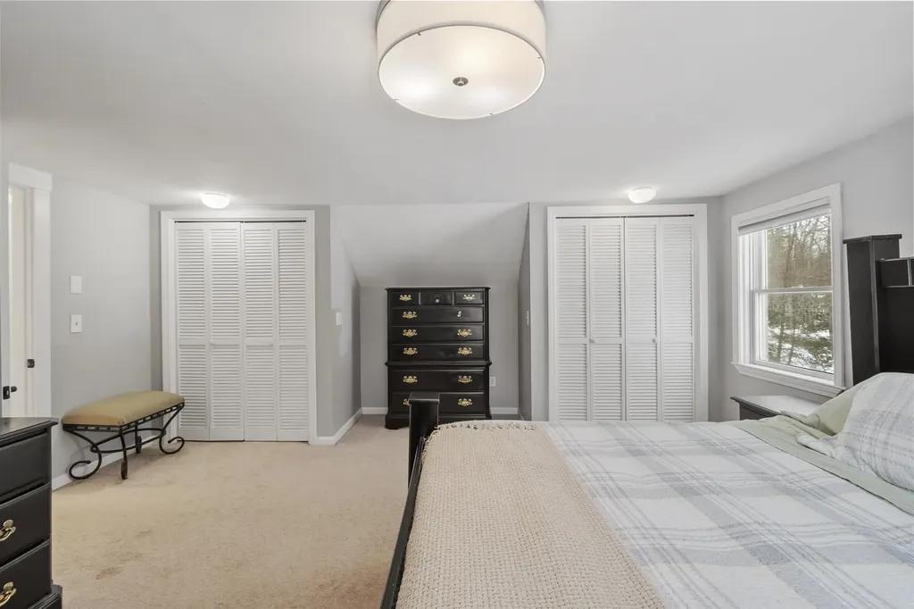 16 Dogtown Road Exeter NH 03833