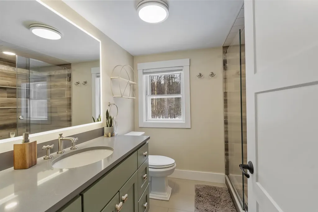 16 Dogtown Road Exeter NH 03833