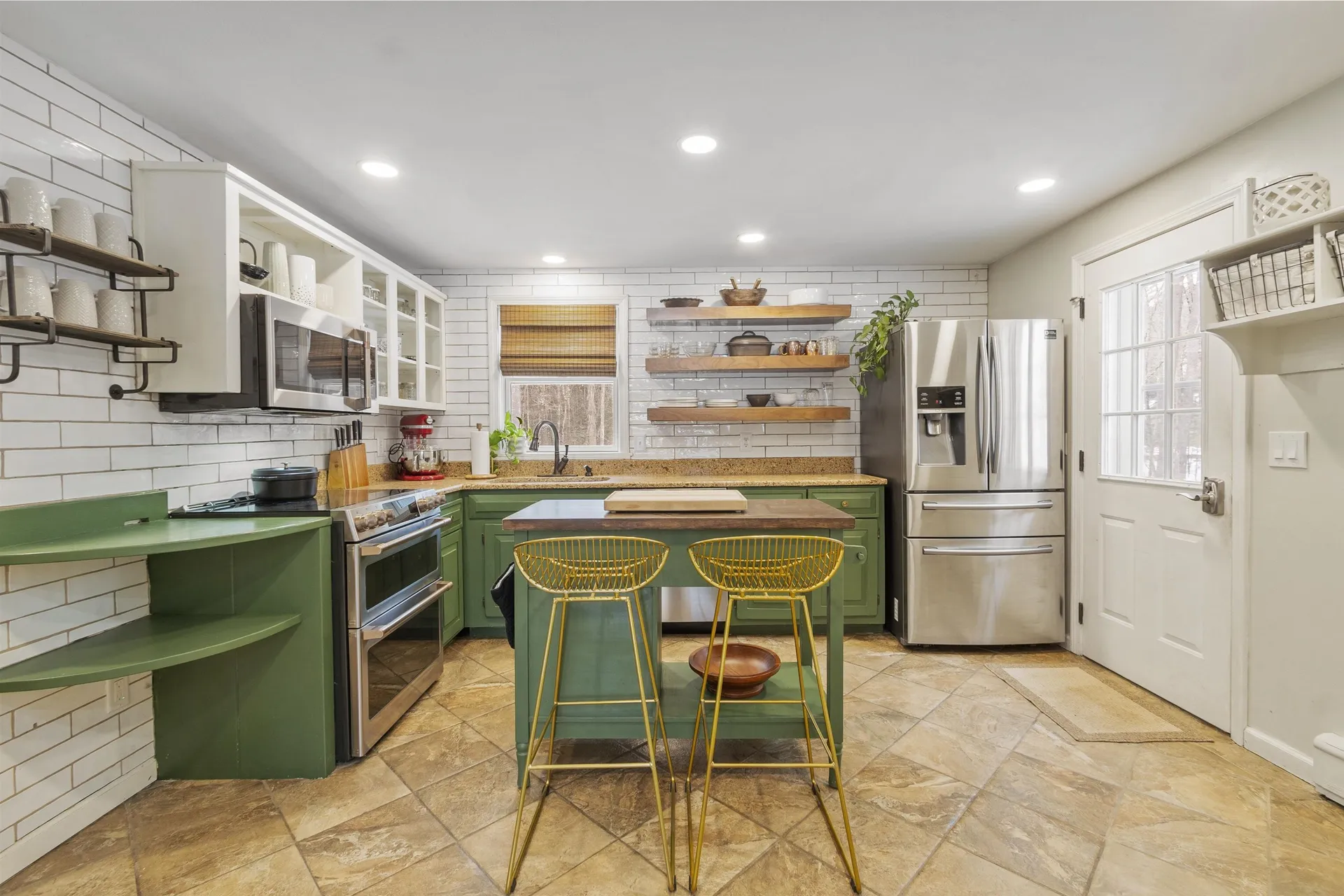 16 Dogtown Road Exeter NH 03833