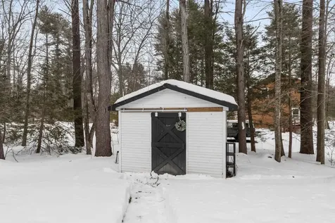 16 Dogtown Road Exeter NH 03833