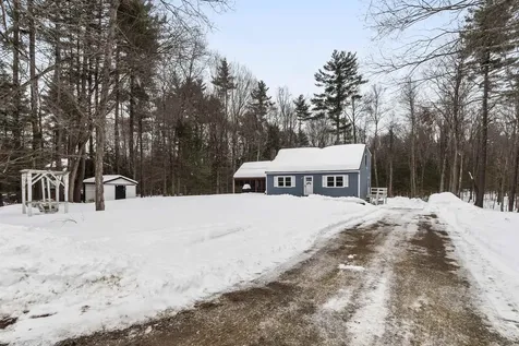16 Dogtown Road Exeter NH 03833