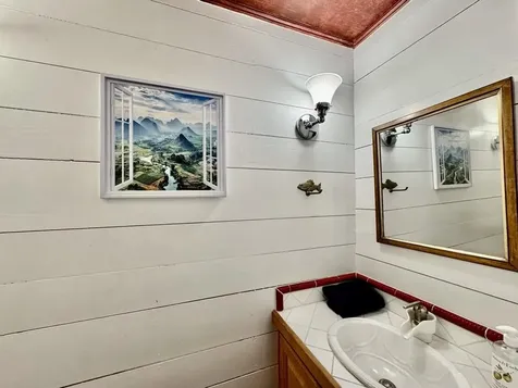 1196 Route 117 Sugar Hill NH 03586