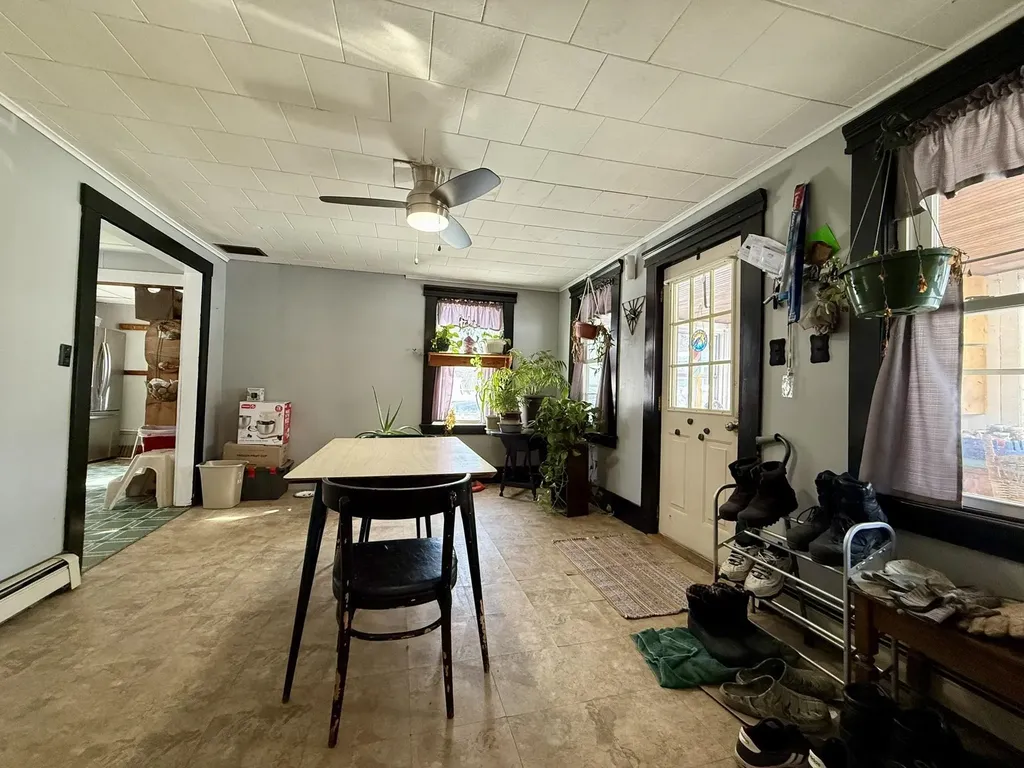 2 Hutchinson Street Franklin NH 03235