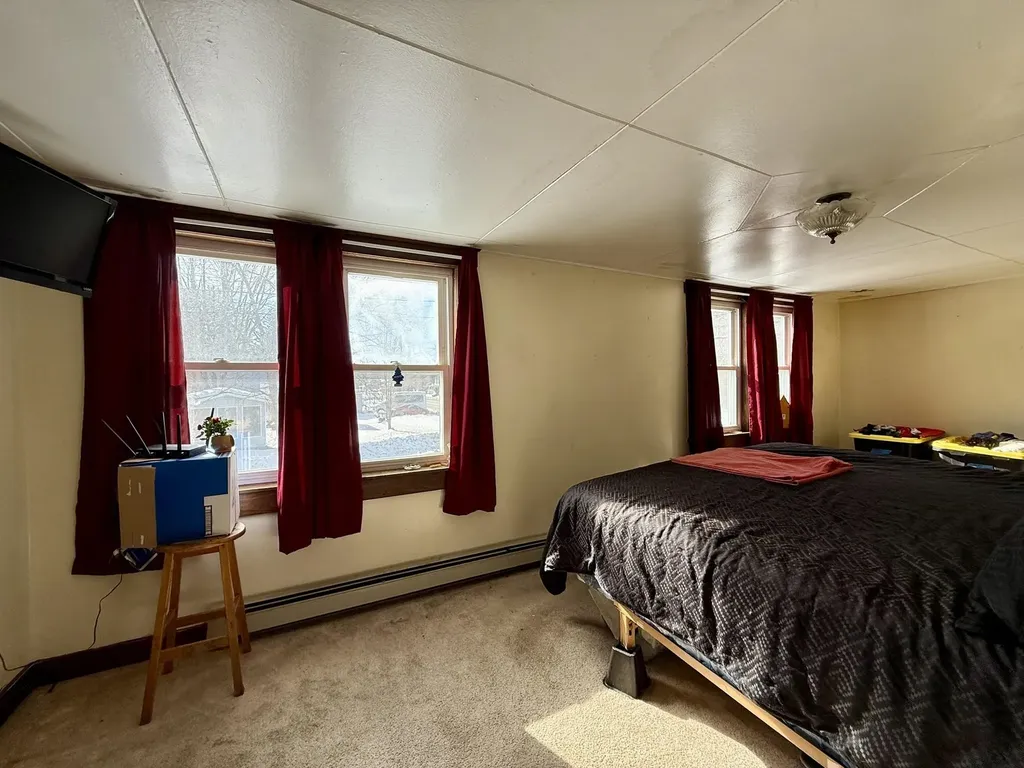 2 Hutchinson Street Franklin NH 03235