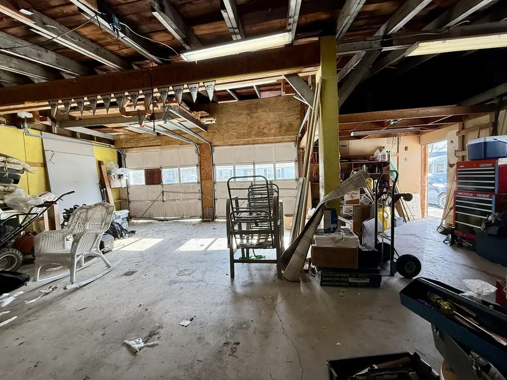 2 Hutchinson Street Franklin NH 03235