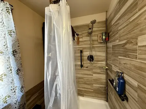 2 Hutchinson Street Franklin NH 03235