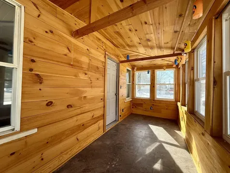 2 Hutchinson Street Franklin NH 03235