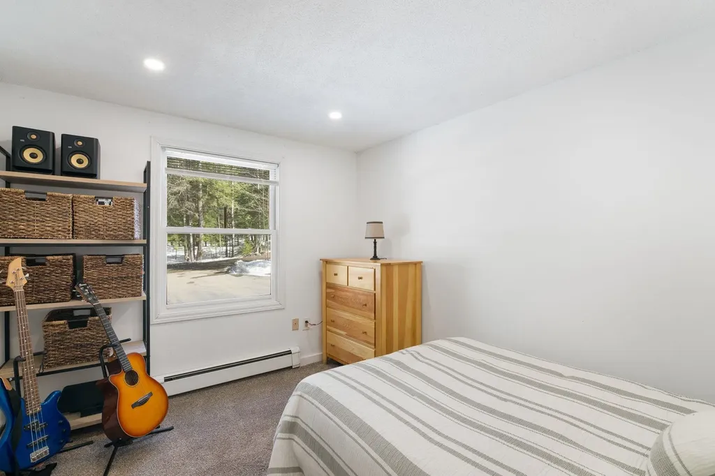 175 Sak Road Vernon VT 05354