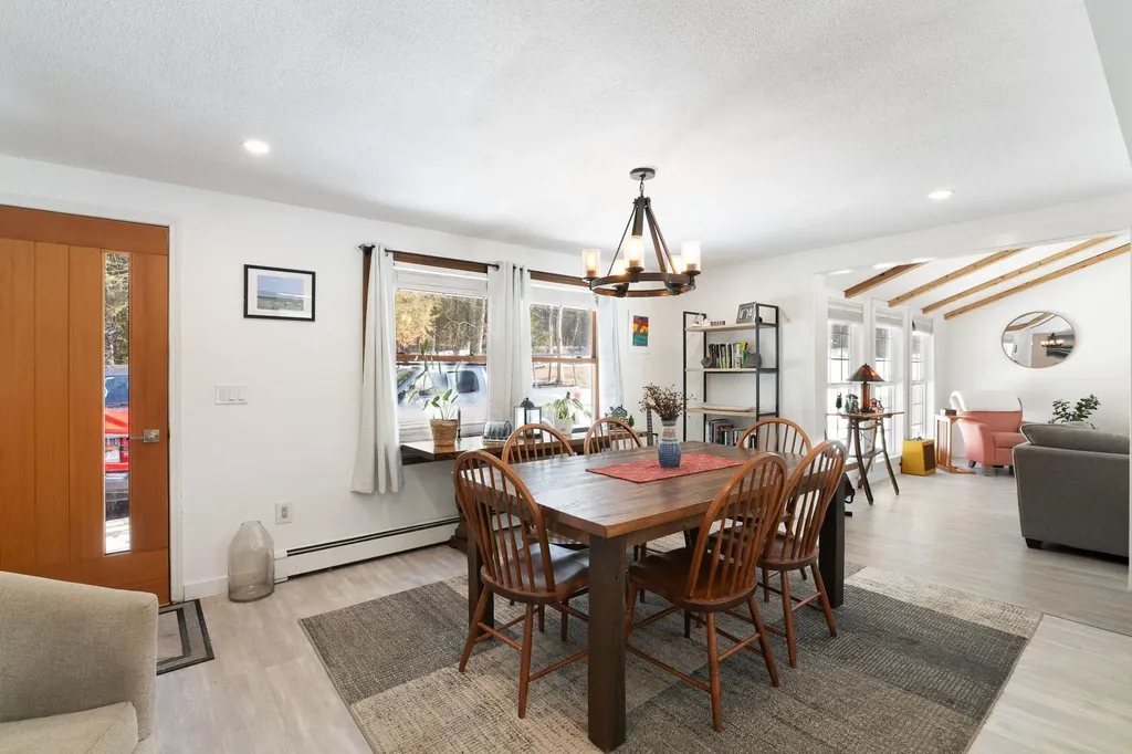 175 Sak Road Vernon VT 05354