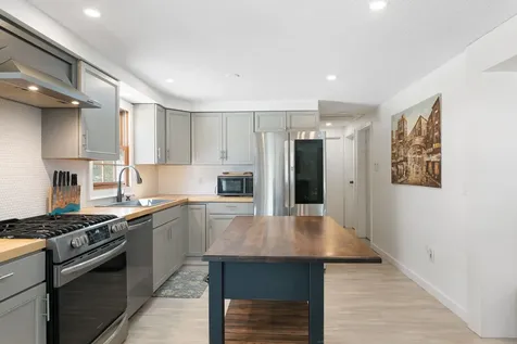 175 Sak Road Vernon VT 05354