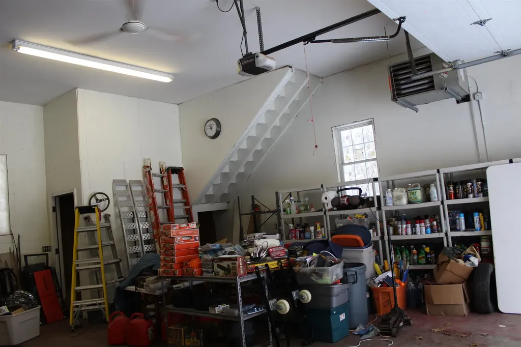 16 Towne Drive Derry NH 03038