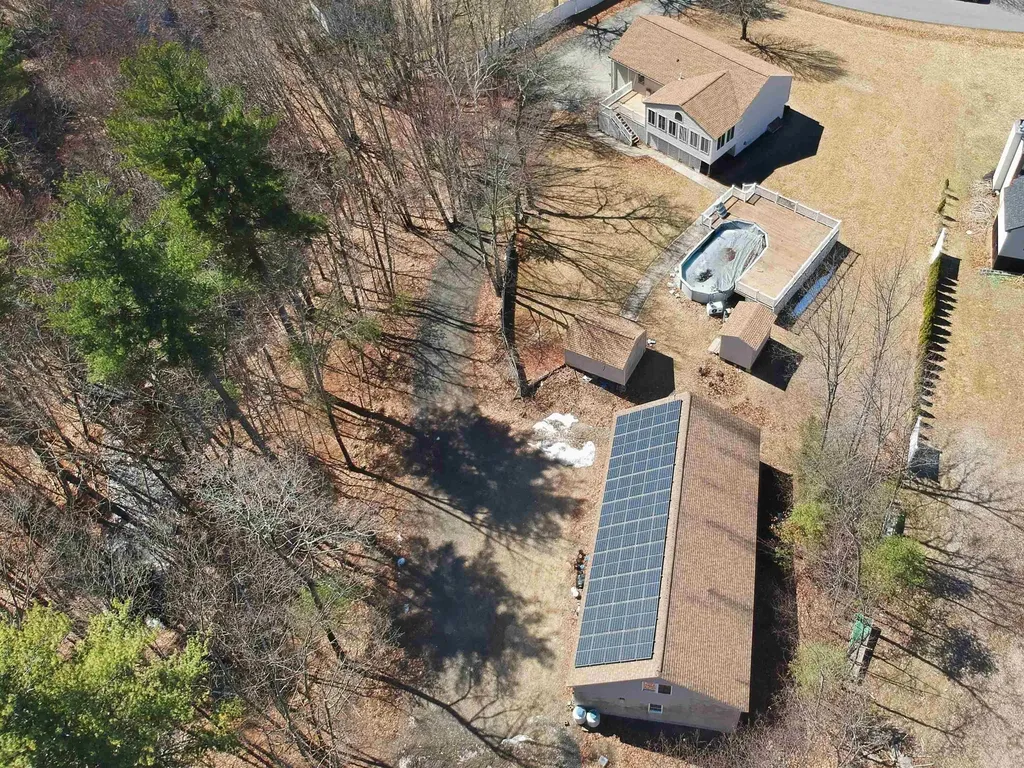 16 Towne Drive Derry NH 03038