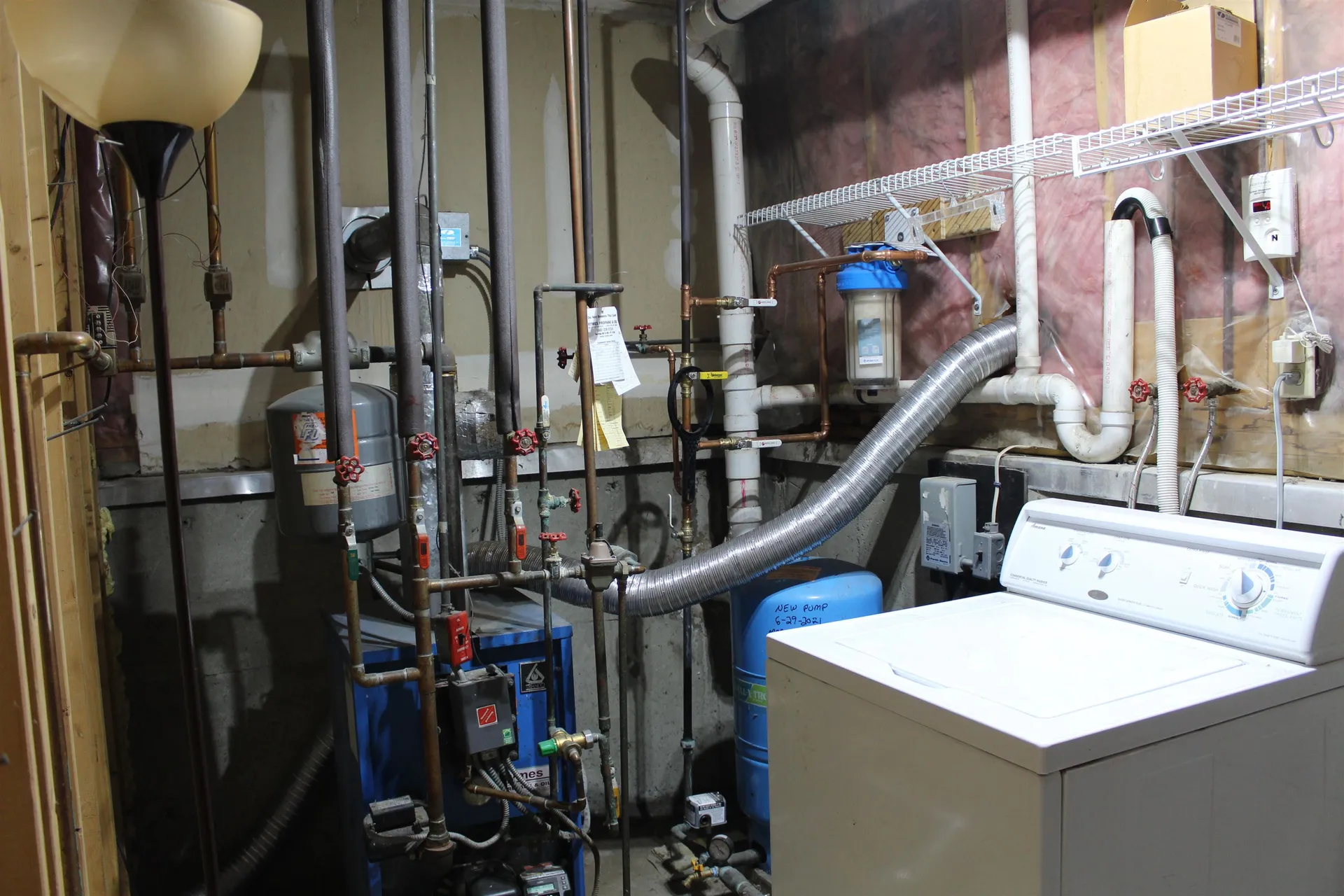 16 Towne Drive Derry NH 03038