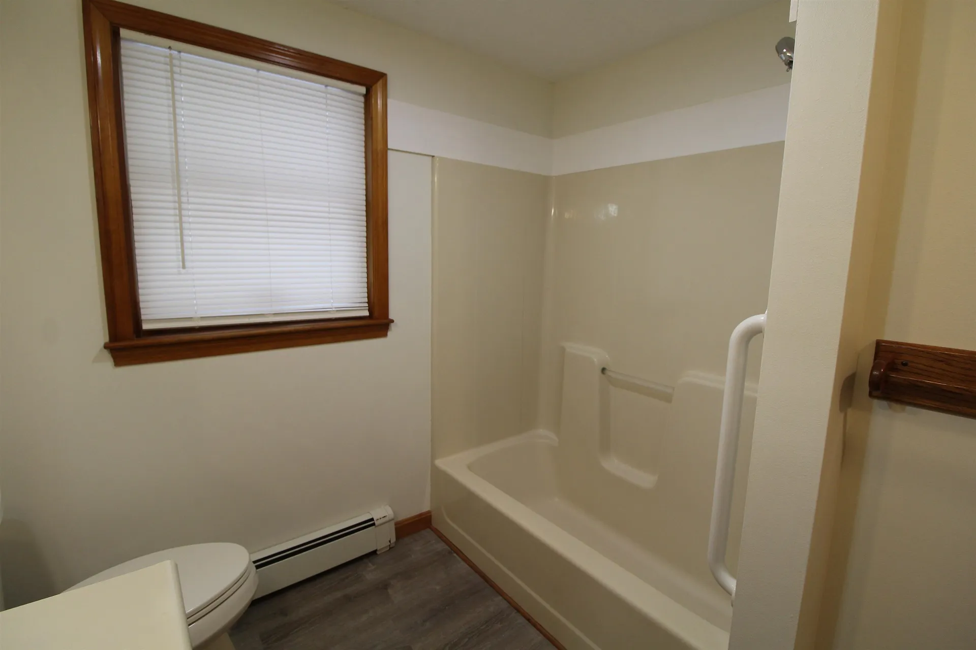 16 Towne Drive Derry NH 03038