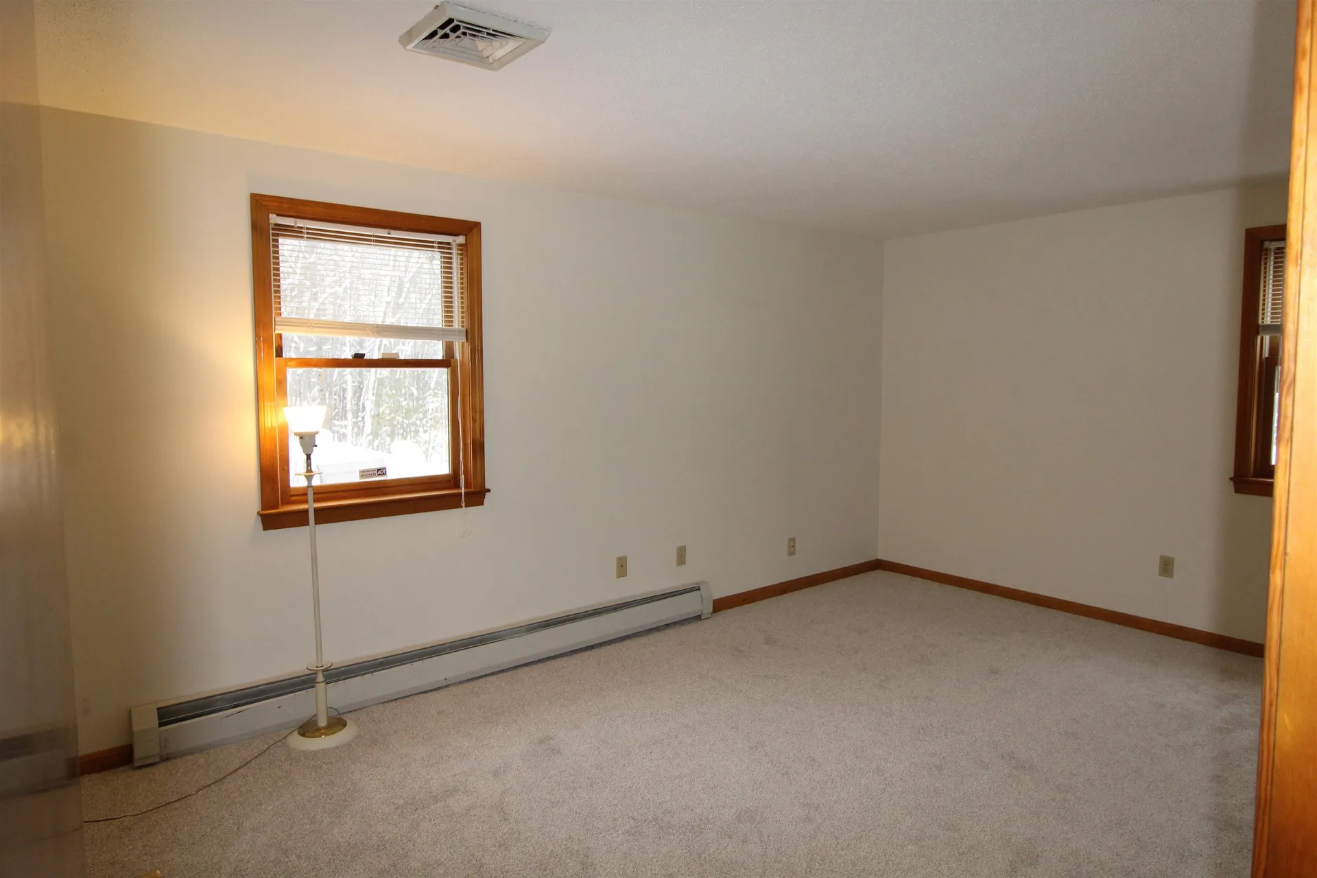 16 Towne Drive Derry NH 03038