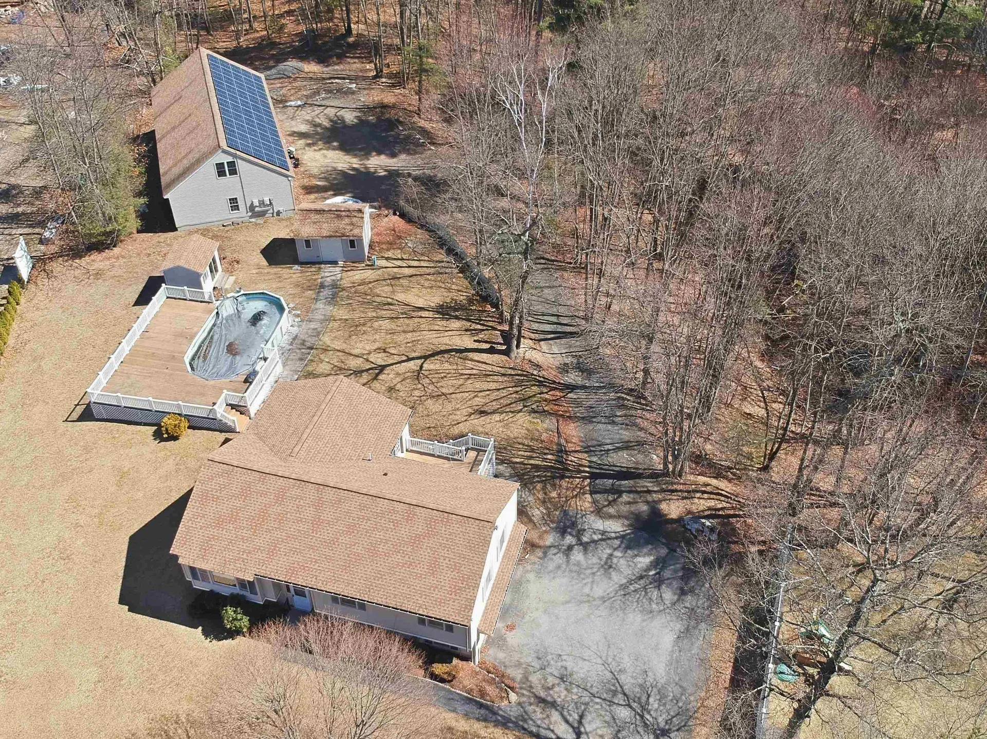 16 Towne Drive Derry NH 03038