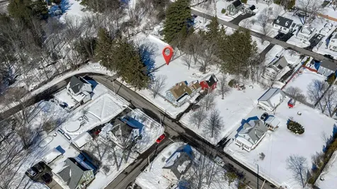 8 Adams Avenue Rochester NH 03867