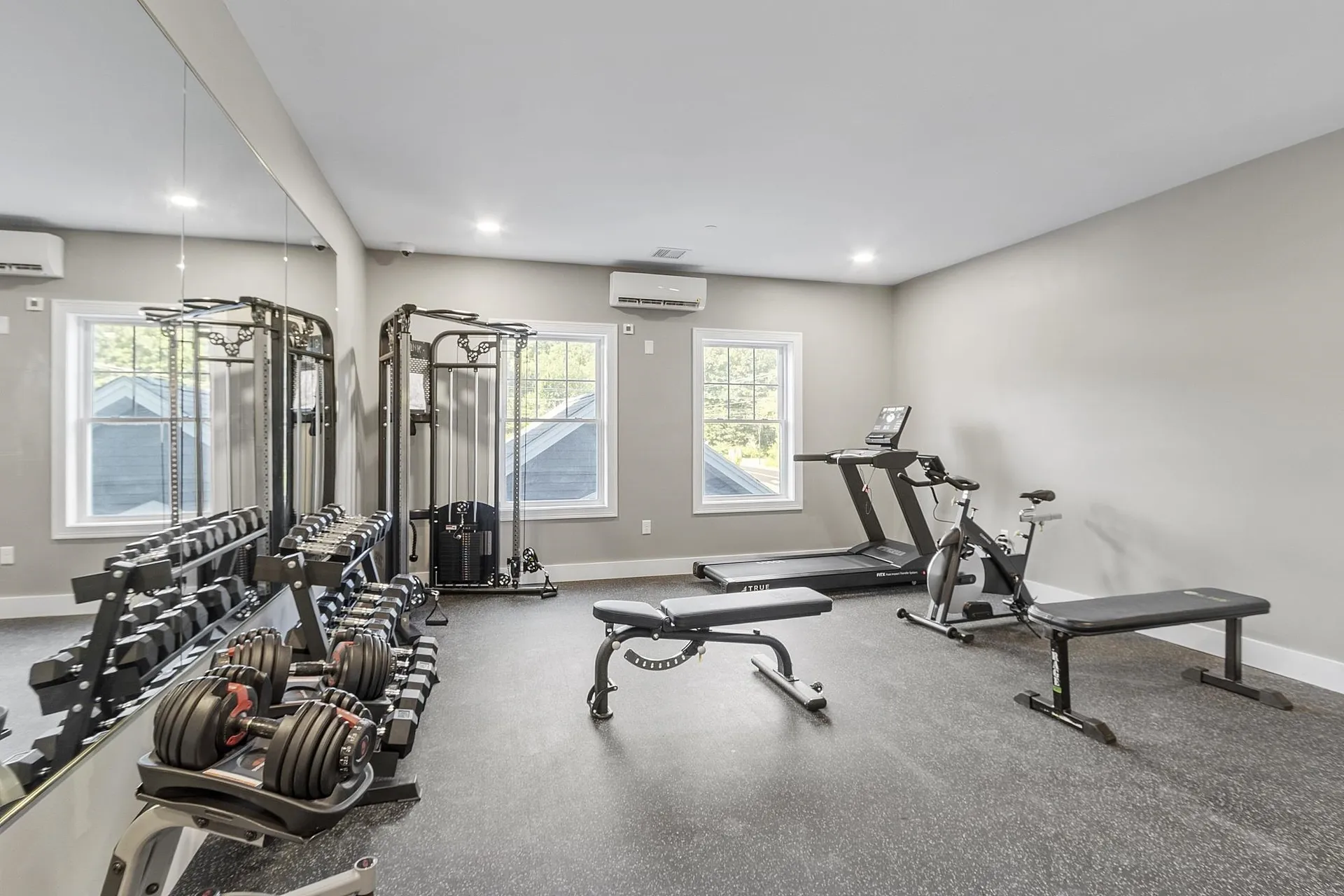 10100 S Willow Street Manchester NH 03103