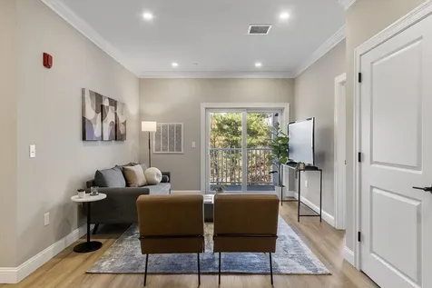 10100 S Willow Street Manchester NH 03103