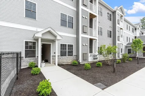 10100 S Willow Street Manchester NH 03103