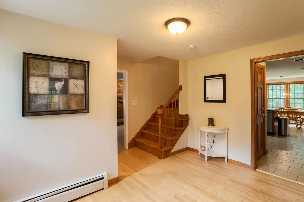 6 David Drive Pelham NH 03076