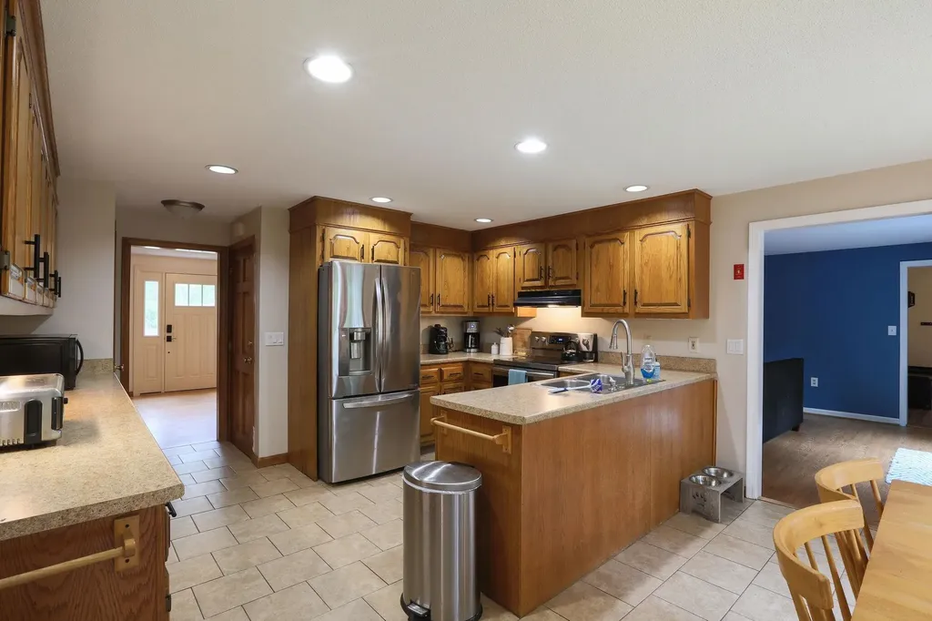 6 David Drive Pelham NH 03076