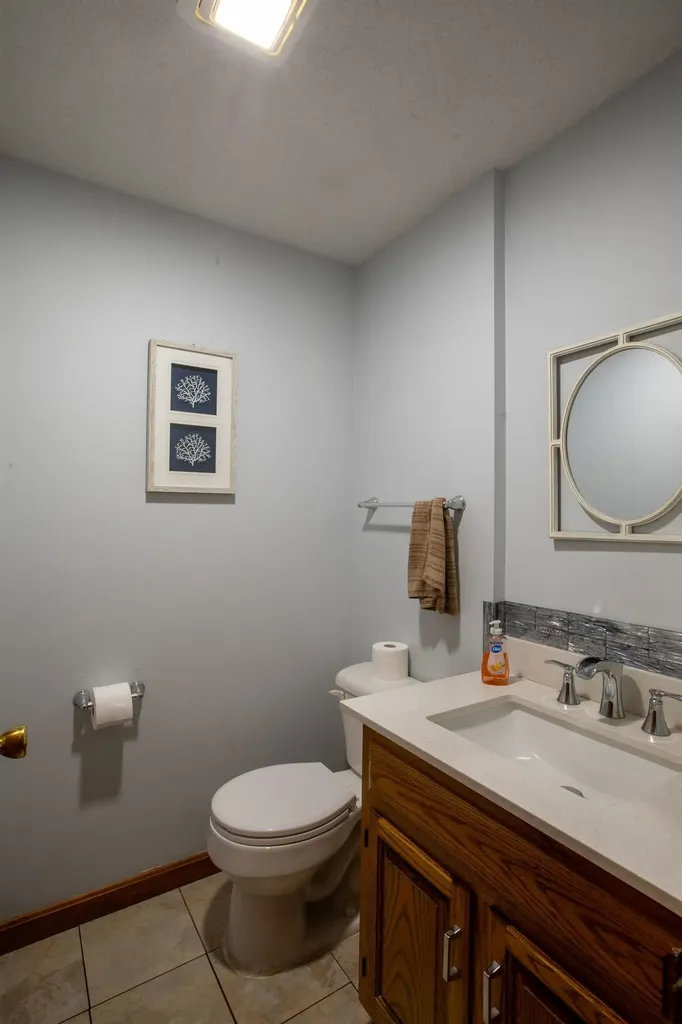 6 David Drive Pelham NH 03076