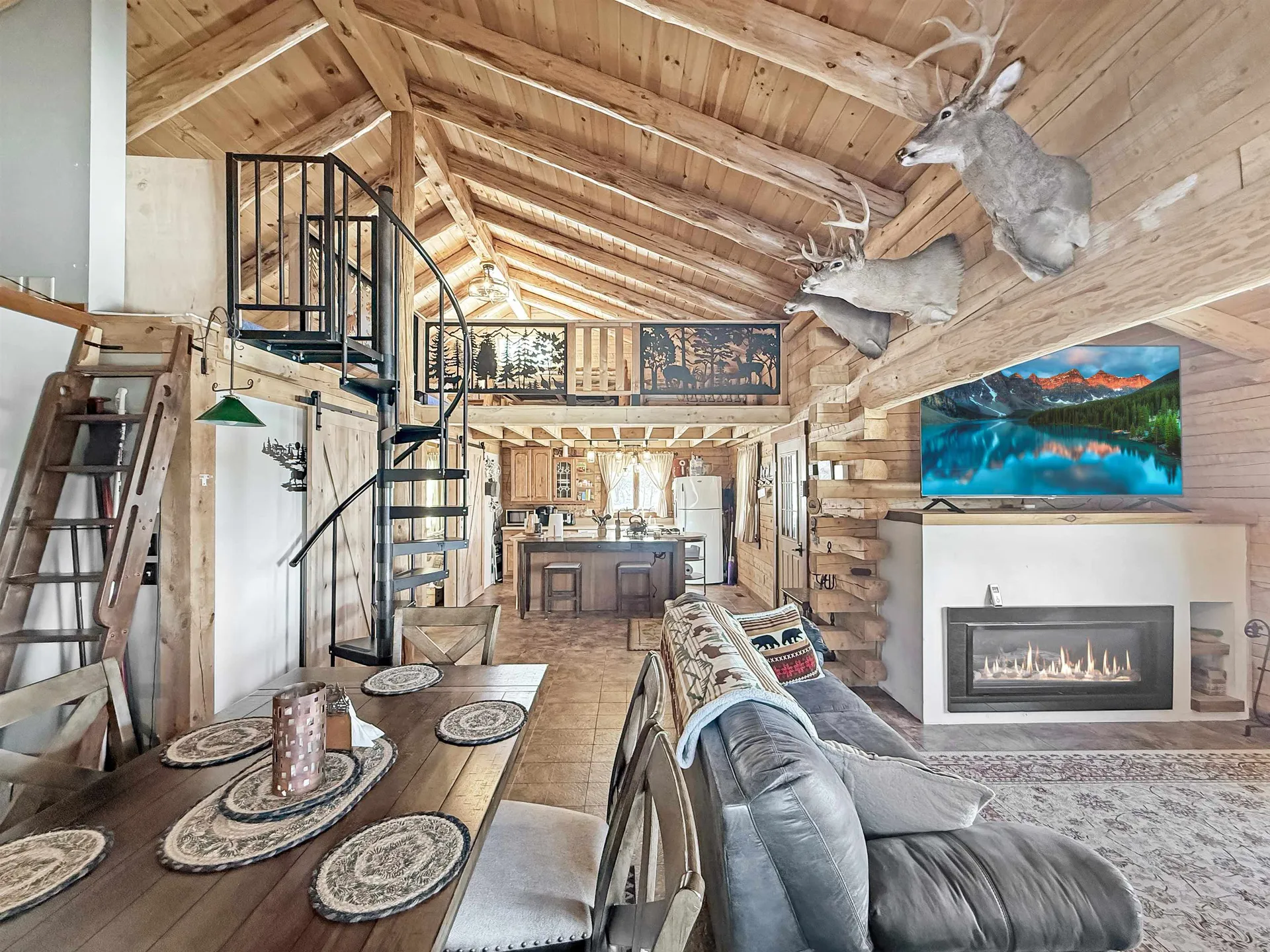 706 Diamond Pond Road Colebrook NH 03576