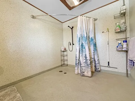 706 Diamond Pond Road Colebrook NH 03576