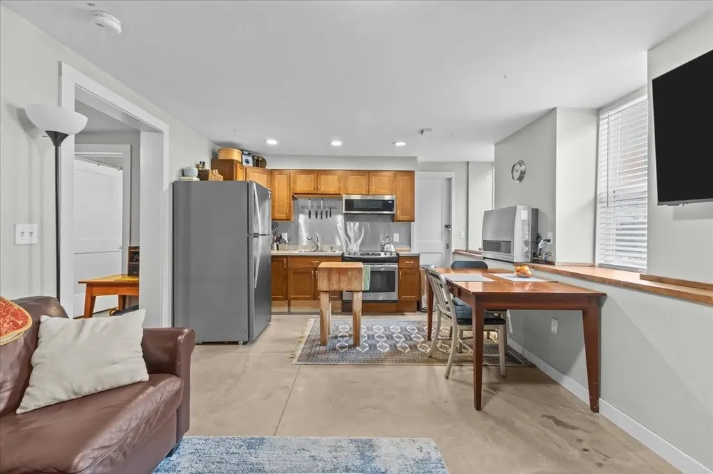 41-47 West Center Street Winooski VT 05404