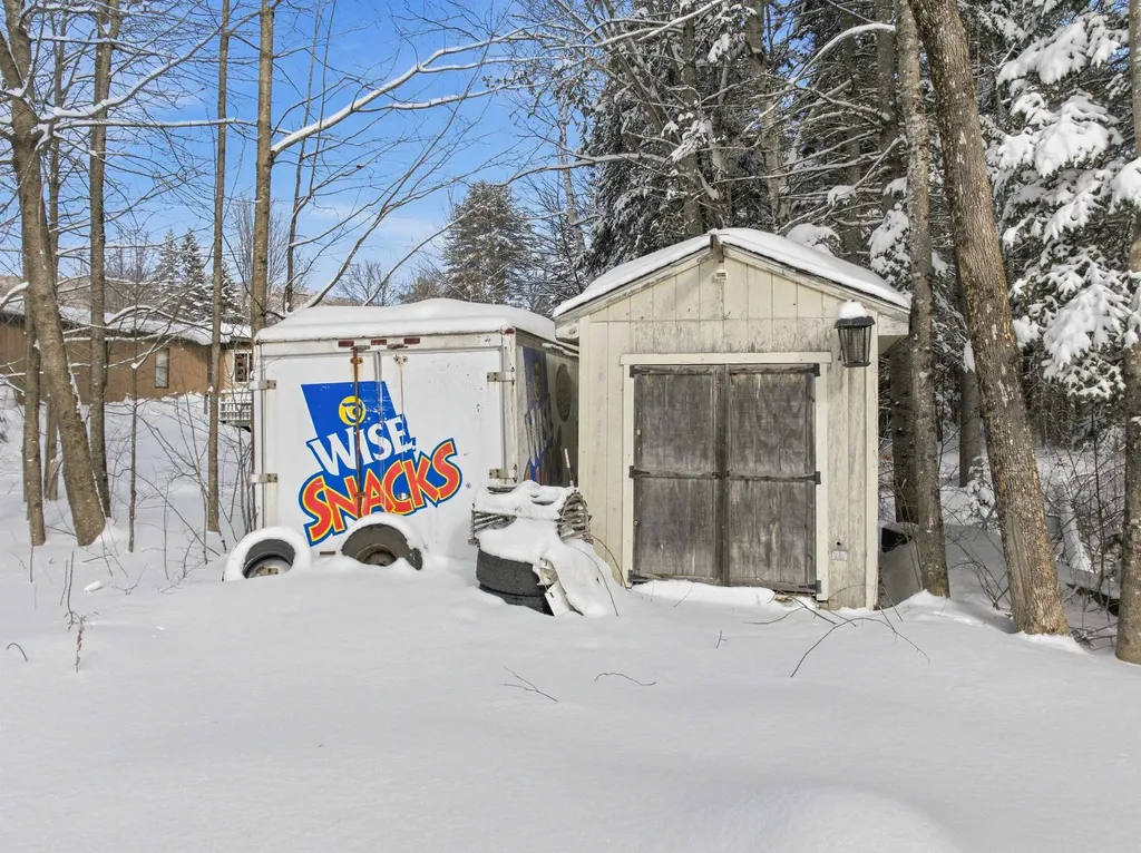 6 Goodbout Road Lincoln NH 03251