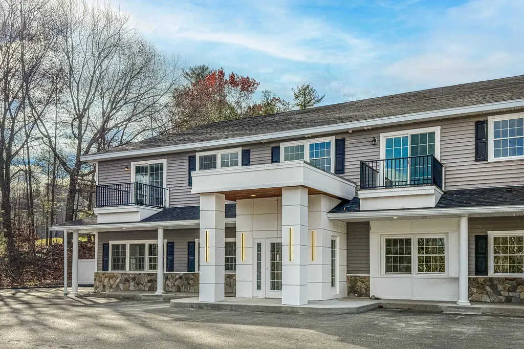 384 Main Street Salem NH 03079