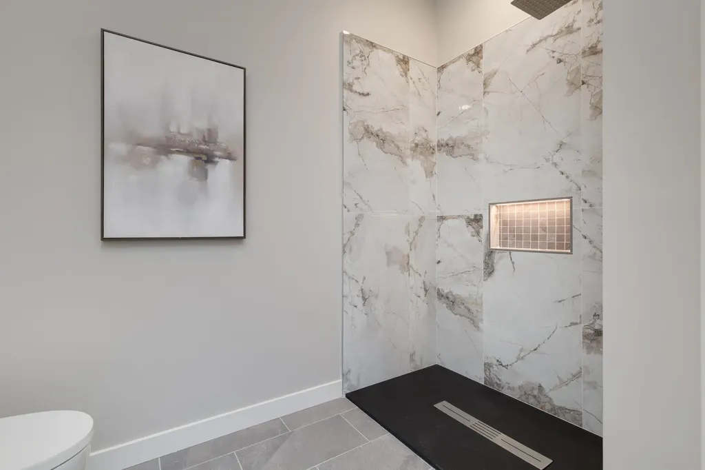 384 Main Street Salem NH 03079