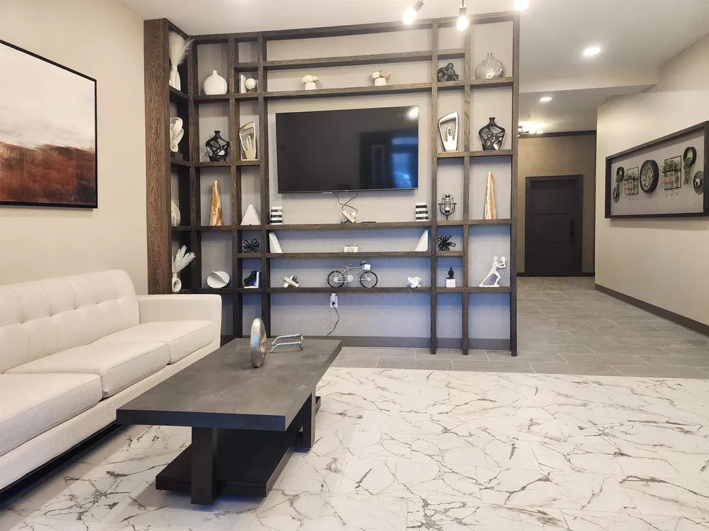 384 Main Street Salem NH 03079