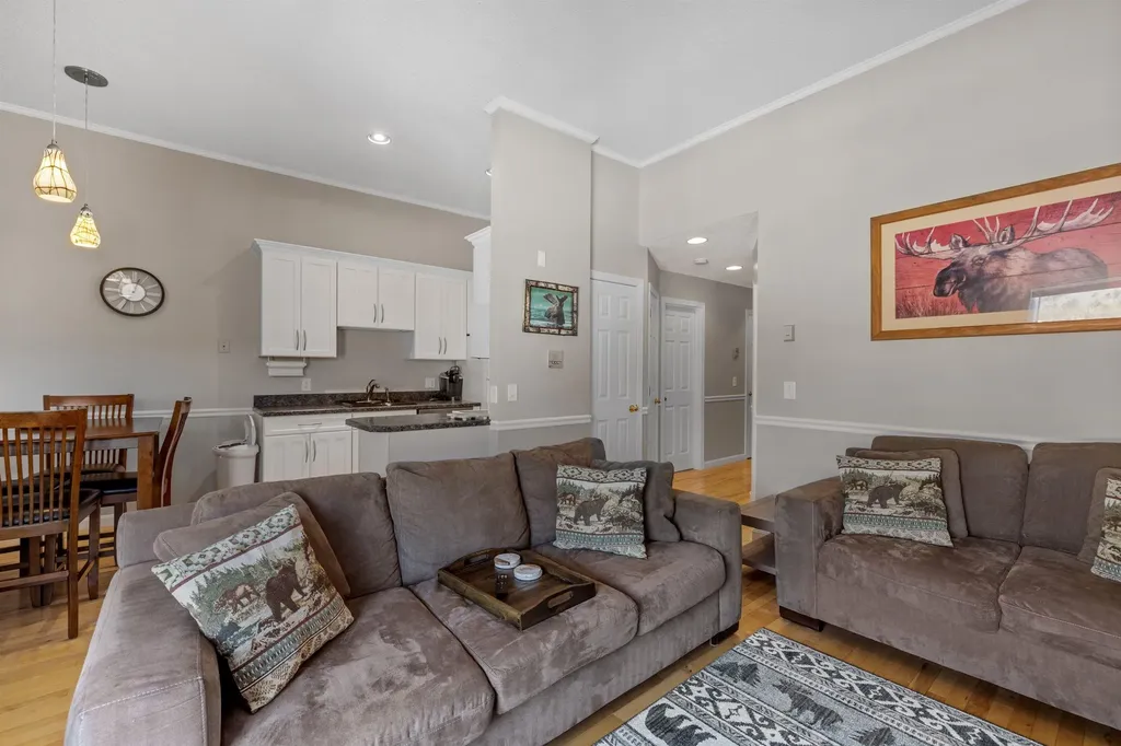 10 School Street Lincoln NH 03251